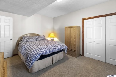 Lisa McGuire Kelly, M: , lmkelly,   - Gorgeous Brick Ranch home on Iron Horse Golf Club in Nebraska - for sale on GolfHomes.com, golf home, golf lot