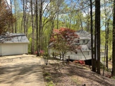 AMAZING MOUNTAINOUS CLOSE-IN LOCATION! 1-ACRE+- GOLF COURSE LOT! on The Rock At Jocassee in South Carolina - for sale on GolfHomes.com, golf home, golf lot