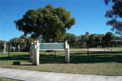 Spacious and bright describes this delightful 3 bedroom, 2 on Clearwater Executive Golf Course in Florida - for sale on GolfHomes.com, golf home, golf lot