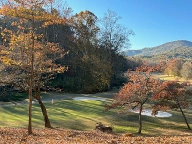 AMAZING MOUNTAINOUS CLOSE-IN LOCATION! 1-ACRE+- GOLF COURSE LOT! on The Rock At Jocassee in South Carolina - for sale on GolfHomes.com, golf home, golf lot