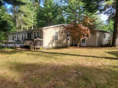 Calling golfers! Come take a look at this beautiful 3 bedroom/2 on White Deer Country Club in Michigan - for sale on GolfHomes.com, golf home, golf lot