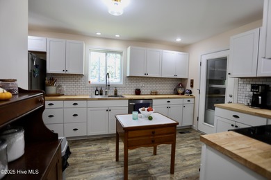 Excellent price on updated golf front beauty! Located just on Seven Lakes Country Club in North Carolina - for sale on GolfHomes.com, golf home, golf lot