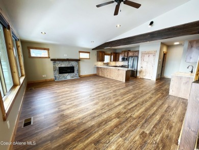 Unit B13 offers 2,062sqft of modern living space. Rustic Hickory on Priest Lake Golf and Tennis Club in Idaho - for sale on GolfHomes.com, golf home, golf lot