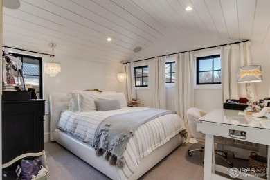 The best location on Briar Ridge Ct! This townhouse that lives on Boulder Golf and Country Club in Colorado - for sale on GolfHomes.com, golf home, golf lot