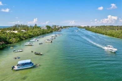 Experience comfortable Florida living in this beautifully on Bobcat Trail Golf Club in Florida - for sale on GolfHomes.com, golf home, golf lot