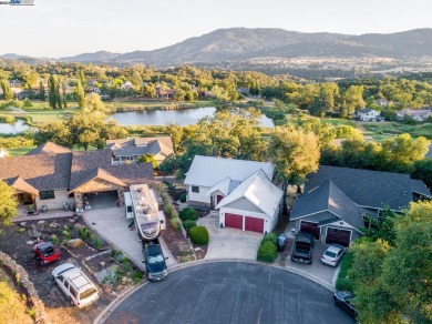 Fantastic home in Angels Camp's sought after Greenhorn Creek on Greenhorn Creek Resort in California - for sale on GolfHomes.com, golf home, golf lot