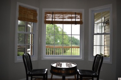 This beautifully decorated, single-level home is located above on Arrowhead Golf Club in Kentucky - for sale on GolfHomes.com, golf home, golf lot