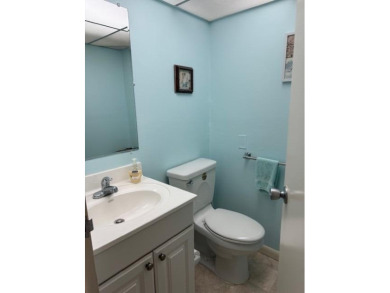 Welcome to this charming ground-floor 1-bedroom, 1.5-bathroom on Kings Point Golf - Executive in Florida - for sale on GolfHomes.com, golf home, golf lot
