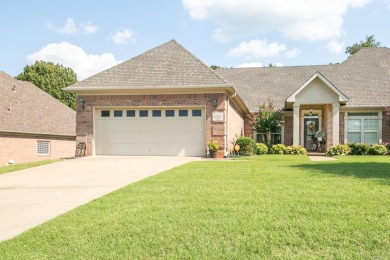 Welcome to 15 Algonquin Drive, a beautiful patio home in the on Greystone Country Club in Arkansas - for sale on GolfHomes.com, golf home, golf lot