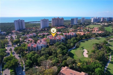 Casual elegance best describes this beautiful, bright, renovated on Club at Pelican Bay Golf Course in Florida - for sale on GolfHomes.com, golf home, golf lot