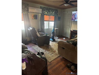 Come explore the popular River Ridge neighborhood on Lake Gaston on River Ridge Golf Club in Virginia - for sale on GolfHomes.com, golf home, golf lot