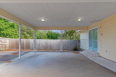 Seller paid initiation fee with an acceptable full-price offer on Hide-A-Way Lake Golf Course in Texas - for sale on GolfHomes.com, golf home, golf lot