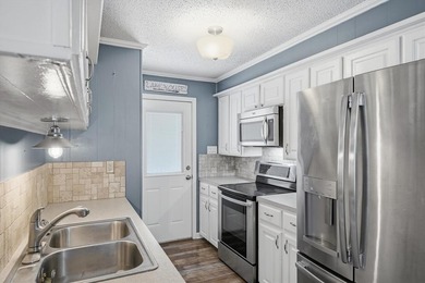 Seller paid initiation fee with an acceptable full-price offer on Hide-A-Way Lake Golf Course in Texas - for sale on GolfHomes.com, golf home, golf lot