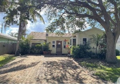 This 1940's Cottage-Style 4/3 Home is truly one of a kind in the on Lake Worth Municipal Golf Course in Florida - for sale on GolfHomes.com, golf home, golf lot