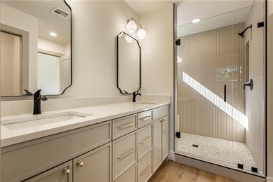 Welcome to 86 Cromarty Drive -- a thoughtfully designed modern on Bella Vista Country Club - Scottsdale in Arkansas - for sale on GolfHomes.com, golf home, golf lot