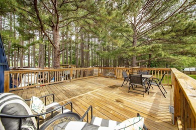 Brand New Exterior Paint completed April 2025! Adorable River on Riverland Country Club in Arkansas - for sale on GolfHomes.com, golf home, golf lot