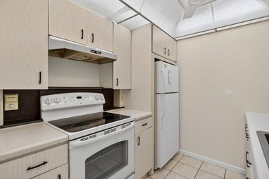 Needs some TLC for this nice Unit in Wynmoor Golf Village where on Wynmoor Golf Course in Florida - for sale on GolfHomes.com, golf home, golf lot