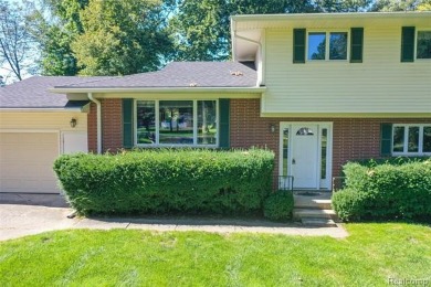 Take a look at this beautiful setting, it's only had one owner on IMA Brookwood Golf Course in Michigan - for sale on GolfHomes.com, golf home, golf lot