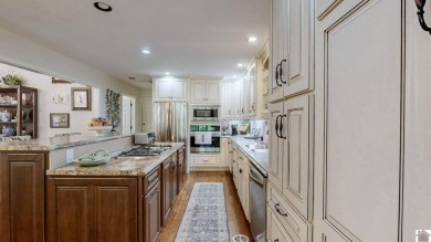 Luxury 2BR/2.5BA condo on the 15th green of Paducah Country Club on Country Club of Paducah in Kentucky - for sale on GolfHomes.com, golf home, golf lot
