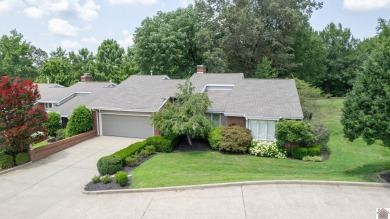 Luxury 2BR/2.5BA condo on the 15th green of Paducah Country Club on Country Club of Paducah in Kentucky - for sale on GolfHomes.com, golf home, golf lot