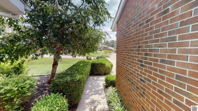 Luxury 2BR/2.5BA condo on the 15th green of Paducah Country Club on Country Club of Paducah in Kentucky - for sale on GolfHomes.com, golf home, golf lot