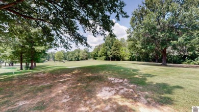 Luxury 2BR/2.5BA condo on the 15th green of Paducah Country Club on Country Club of Paducah in Kentucky - for sale on GolfHomes.com, golf home, golf lot