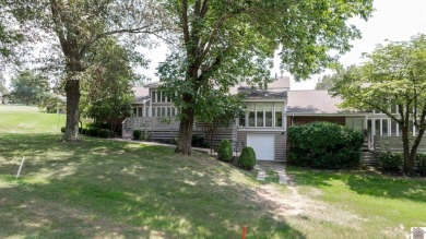 Luxury 2BR/2.5BA condo on the 15th green of Paducah Country Club on Country Club of Paducah in Kentucky - for sale on GolfHomes.com, golf home, golf lot
