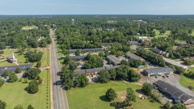 The Weeks Group is pleased to offer Country Club Apartments, a on Southwestern Golf Links in Georgia - for sale on GolfHomes.com, golf home, golf lot