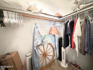 NO HOA!!! * ENTERTAINER'S DREAM * SQUARE FEET, SQUARE FEET on Pinewood Country Club in Arizona - for sale on GolfHomes.com, golf home, golf lot