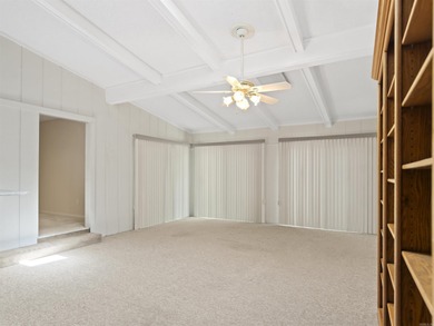 Across the street from DeSoto Lake! This charming 3-bedroom on DeSoto Golf Course in Arkansas - for sale on GolfHomes.com, golf home, golf lot