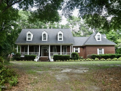 Stunning 3591 Sq Ft Home 

Escape to your own private on Country Club of Johnston County in North Carolina - for sale on GolfHomes.com, golf home, golf lot