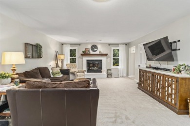 Darling and move-in ready, this updated 3-bed, 2-bath home is on Balboa Golf Course in Arkansas - for sale on GolfHomes.com, golf home, golf lot
