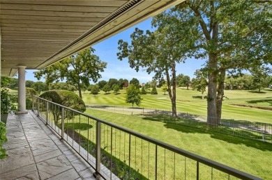 Stunning one-level golf front estate exudes elegance & luxury on Pinnacle Country Club in Arkansas - for sale on GolfHomes.com, golf home, golf lot