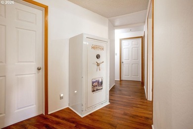 Beautiful and spacious 4 bedroom, 3 bath home located right on Mint Valley Golf Course in Washington - for sale on GolfHomes.com, golf home, golf lot