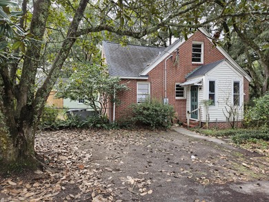 Fantastic opportunity in Riverland Terrace to create a showplace on Charleston Municipal Golf Course in South Carolina - for sale on GolfHomes.com, golf home, golf lot