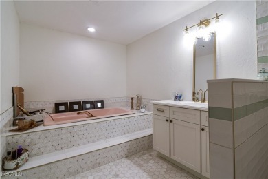 Large Family? Love To Entertain? In EXCESS Of 3000 Square Feet on El Rio Golf Course and Club in Florida - for sale on GolfHomes.com, golf home, golf lot