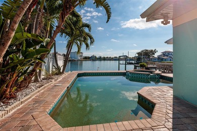 WELCOME TO PARADISE....e live the waterfront lifestyle bring on Pasadena Yacht and Country Club in Florida - for sale on GolfHomes.com, golf home, golf lot