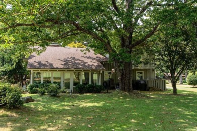 Eden Isle Golf Course home in EXCELLENT condition!!!  This on Red Apple Inn and Country Club in Arkansas - for sale on GolfHomes.com, golf home, golf lot