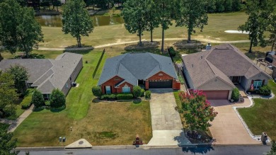 Beautifully updated 3 bed, 2 bath home on the golf course! on The Country Club of Arkansas in Arkansas - for sale on GolfHomes.com, golf home, golf lot