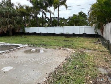 Rare opportunity in sought-after Baywood Shores! This 60x100 on The Dunedin Country Club in Florida - for sale on GolfHomes.com, golf home, golf lot