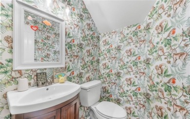 Welcome to this adorable 2bd/2.5bath Condo located in Kempsville on Kempsville Greens Municipal Golf Course in Virginia - for sale on GolfHomes.com, golf home, golf lot