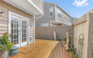 Welcome to this adorable 2bd/2.5bath Condo located in Kempsville on Kempsville Greens Municipal Golf Course in Virginia - for sale on GolfHomes.com, golf home, golf lot