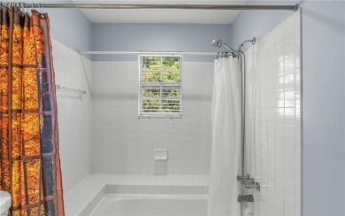 Welcome to this adorable 2bd/2.5bath Condo located in Kempsville on Kempsville Greens Municipal Golf Course in Virginia - for sale on GolfHomes.com, golf home, golf lot
