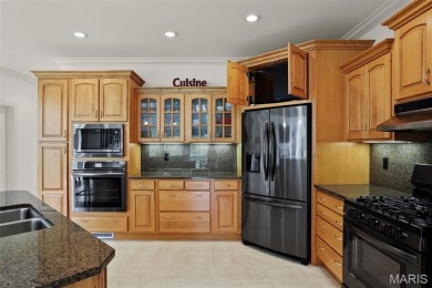 ELEGANT & WELL-MAINTAINED ranch home on Sunset Hills Country on Sunset Hills Country Club in Illinois - for sale on GolfHomes.com, golf home, golf lot