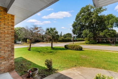 Welcome to the sought-after Northwood community, where charm and on Cane Patch Driving Range in South Carolina - for sale on GolfHomes.com, golf home, golf lot