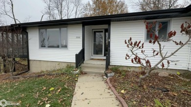 This home is currently listed as a *Delayed Showing.* Under no on Appanoose Country Club in Iowa - for sale on GolfHomes.com, golf home, golf lot