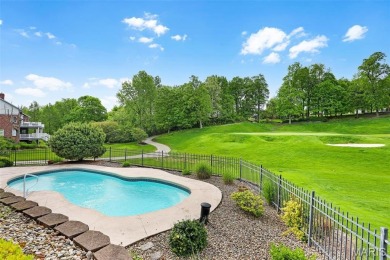 ELEGANT & WELL-MAINTAINED ranch home on Sunset Hills Country on Sunset Hills Country Club in Illinois - for sale on GolfHomes.com, golf home, golf lot