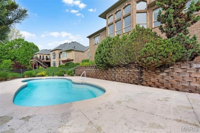 ELEGANT & WELL-MAINTAINED ranch home on Sunset Hills Country on Sunset Hills Country Club in Illinois - for sale on GolfHomes.com, golf home, golf lot