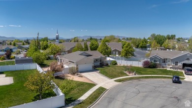 Welcome to this incredible Spanish Fork rambler, lovingly on Spanish Oaks Golf Course in Utah - for sale on GolfHomes.com, golf home, golf lot