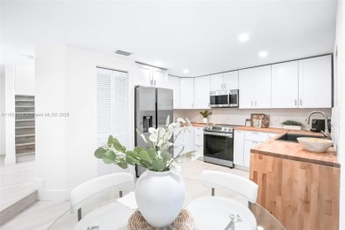 Turnkey Luxury in Boca Pointe! Elegantly renovated 3-bed, 2 on Boca Pointe Country Club in Florida - for sale on GolfHomes.com, golf home, golf lot